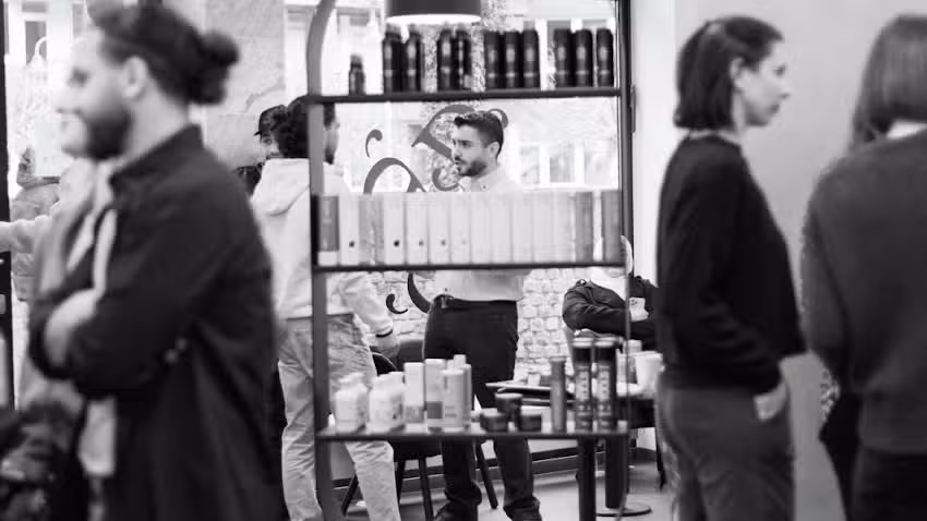 Darkalt&rsquo;s Friseur & Barber