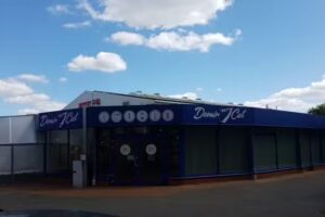 Demir Cut – Spelle