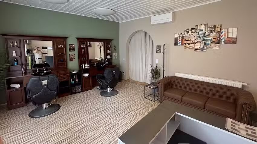 DER BARBIER BY VURAL (GE&Ouml;FFNET NACH TERMINVEREINBARUNG)