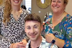 Der Friseur. by Daniel Stephan-Sch&ouml;lzel