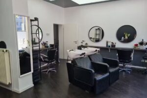 der FRISEUR ehem. Cuthair Fris&ouml;r