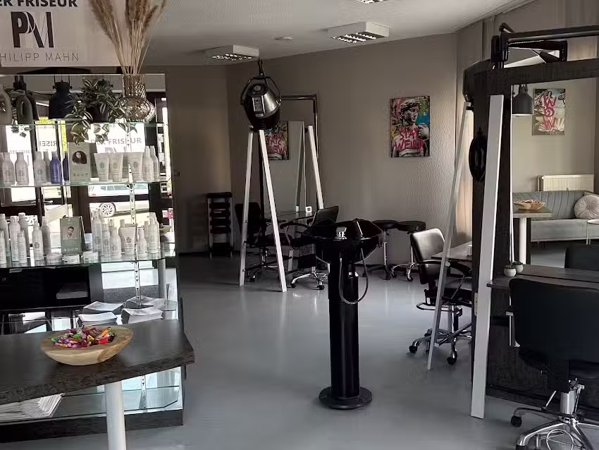 Der Friseur PM Philipp Mahn