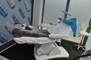 DER FRIS&Ouml;R | Gregor von Wirth