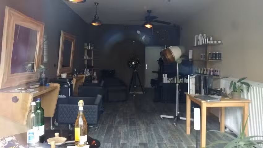 Der Neighbour Meister Coiffeur