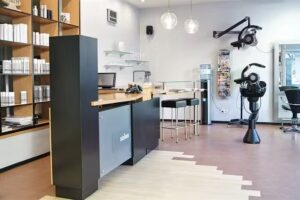 der Salon &ndash; Friseure