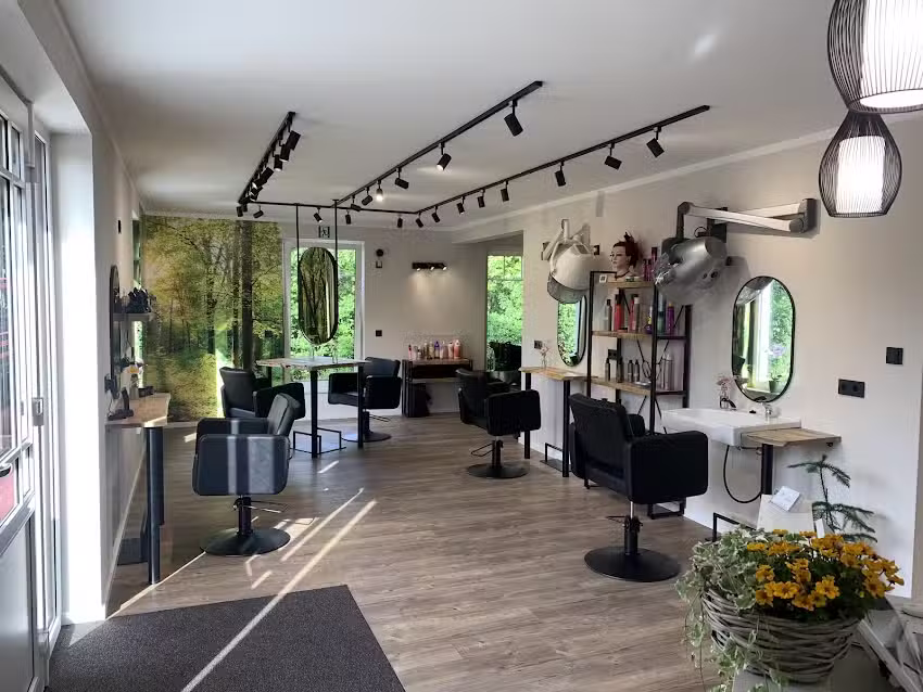 Der Salon Nicole Schill