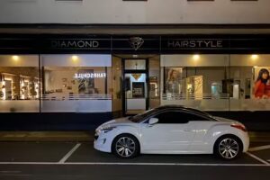 Diamond Hairstyle & Barbershop