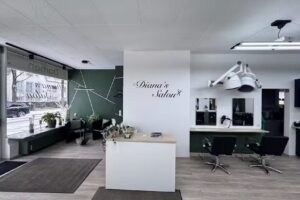 Diana&lsquo;s Salon