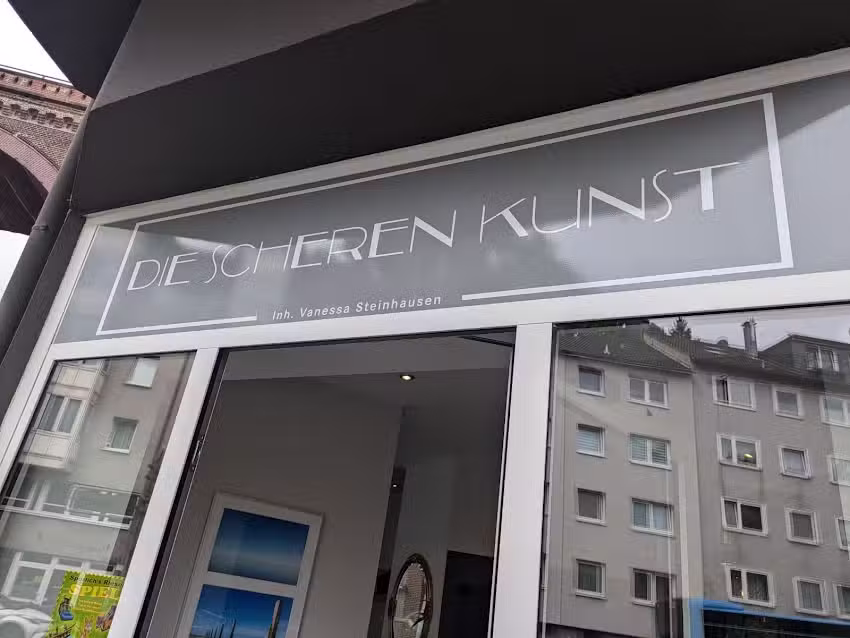 Die Scheren Kunst Inhaberin Vanessa Steinhausen &ndash; Wuppertal