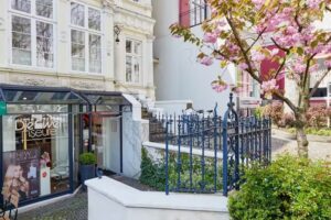 Die zwei Friseure M. Carstens & H. Lakomy GmbH