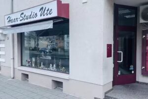 Dina&lsquo;s Haarstudio