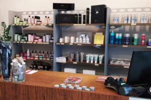 DOMINO Friseur & Shop GmbH & Co. KG