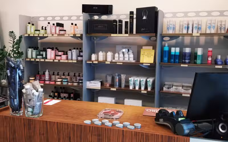 DOMINO Friseur & Shop GmbH & Co. KG