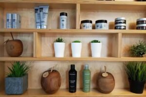 &bdquo;echt-haarig&ldquo; der Friseurkeller