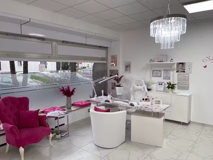 Ellen&rsquo;s Hair Gallery