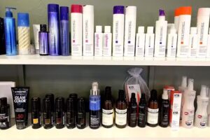 Emilia Presting Hair 2000