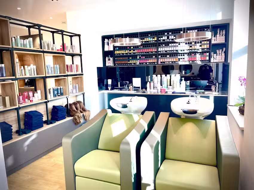 Emina Hair&make-up Professional Friseur in Hanau &ndash; Expertin f&uuml;r Balayage und Extensions
