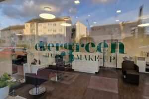 Evergreen Hair& Make-up