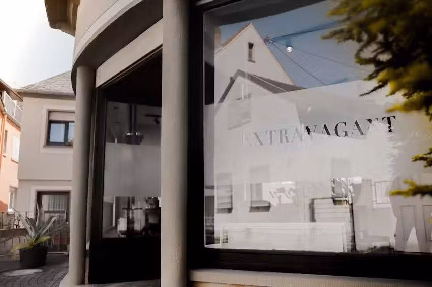 Extravagant