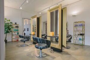 famady Beauty Friseur Wellness