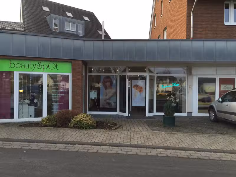 Fashion Hair Mario Decker