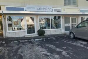 Fashionable Hairstyling