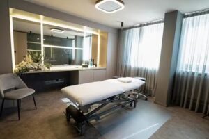 First Hair Clinic &ndash; Haartransplantation Deutschland