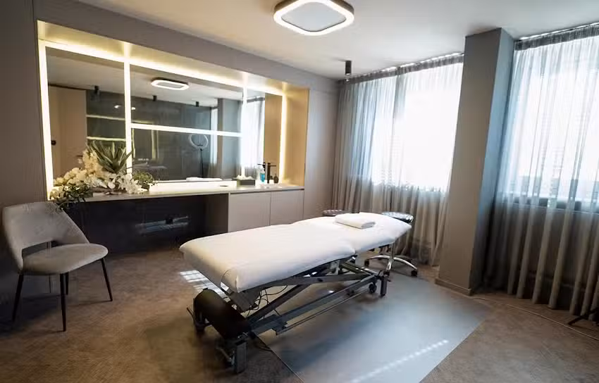 First Hair Clinic &ndash; Haartransplantation Deutschland