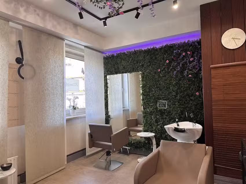 Francesca Arnone MASTER OF HAIR