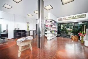 Frank Nellessen &ndash; Fris&ouml;r