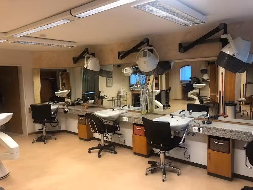 Friseur am Robinienplatz