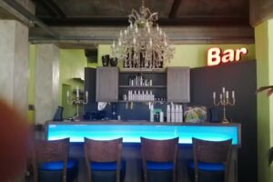 FRISEUR ANDREAS PACHA