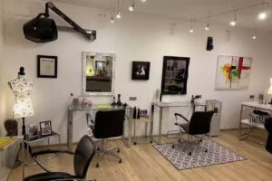 Friseur Angelina Vosseler