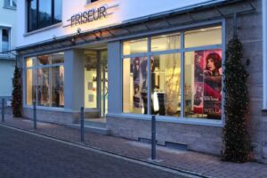 FRISEUR BECKER &ndash; Eva Scharwatz