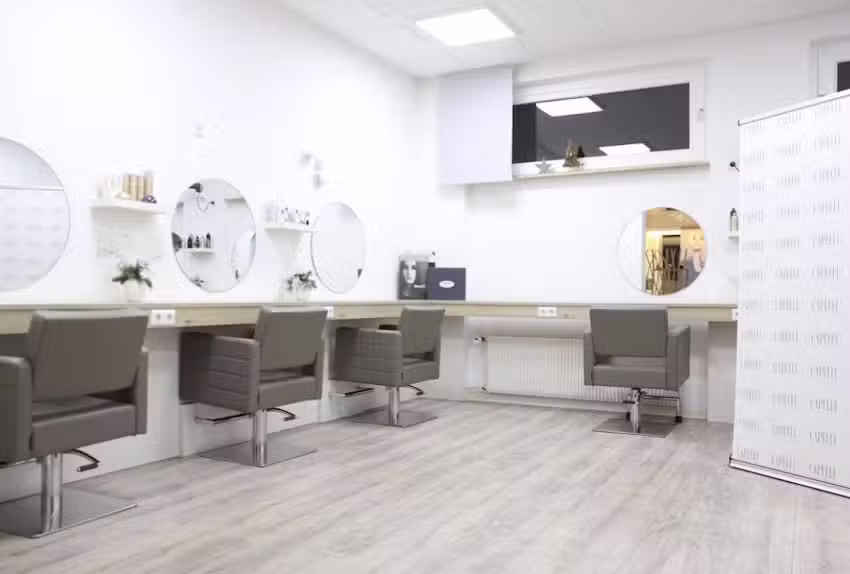 Friseur Capelli by Giovanna Picha