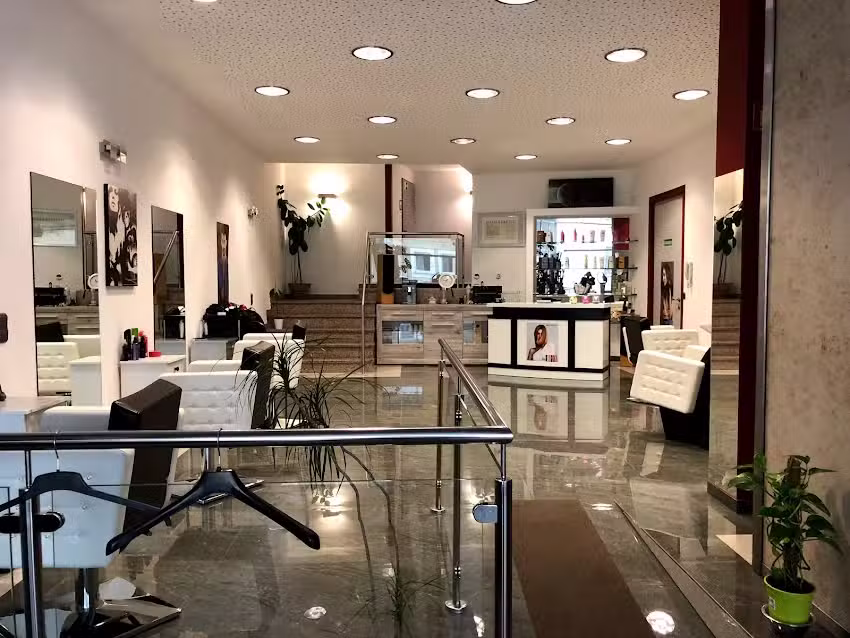 Friseur. Coiffeur Em