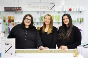 Friseur Goldener Kamm Damensalon