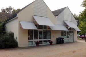 Friseur Haargenau & Nagelneu