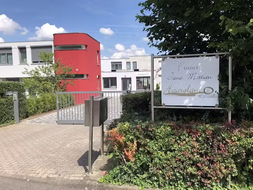 Friseur Haarglanz & Kosmetik