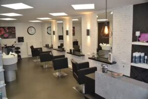 Friseur HAARMACHEREI – Daniela Amon