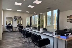 Friseur Hair-Cosmetic-Team GmbH von Stauffenbergstra&szlig;e