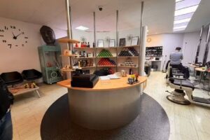 Friseur Hati&lsquo;s Damen und Herren Salon