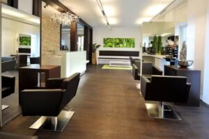 Friseur Heike Schweigert