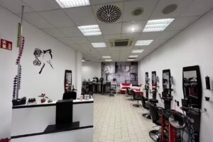 Friseur im kaufland H&auml;rer,s Cut& More