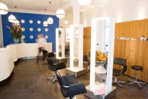 FRISEUR JUSTIN POTOCK