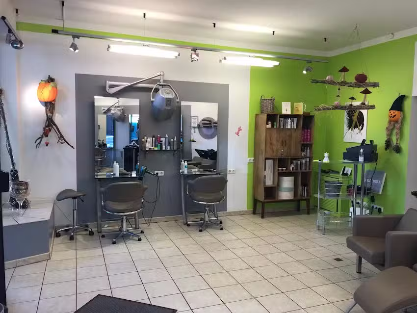 Friseur K&ouml;ln &ndash; Vesna Perings Haartechnik