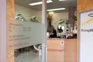 Friseur & Kosmetik Maximilian