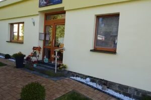 Friseur Kosmetiksalon Stilvoll &ndash; Nicole Uhlmann