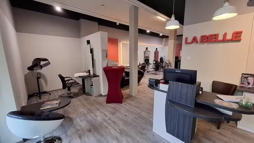 Friseur LA BELLE
