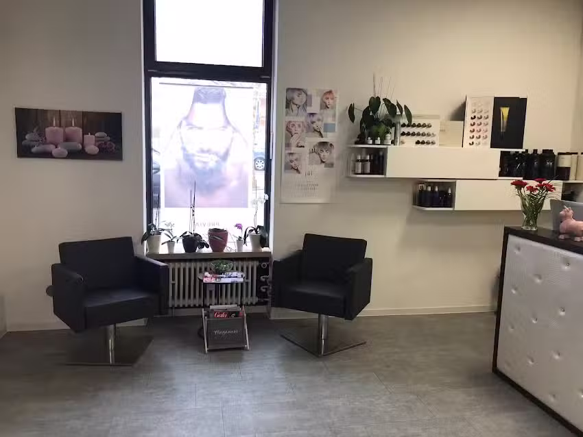 Friseur-Lounge &ndash; Damen und Herrenfriseur